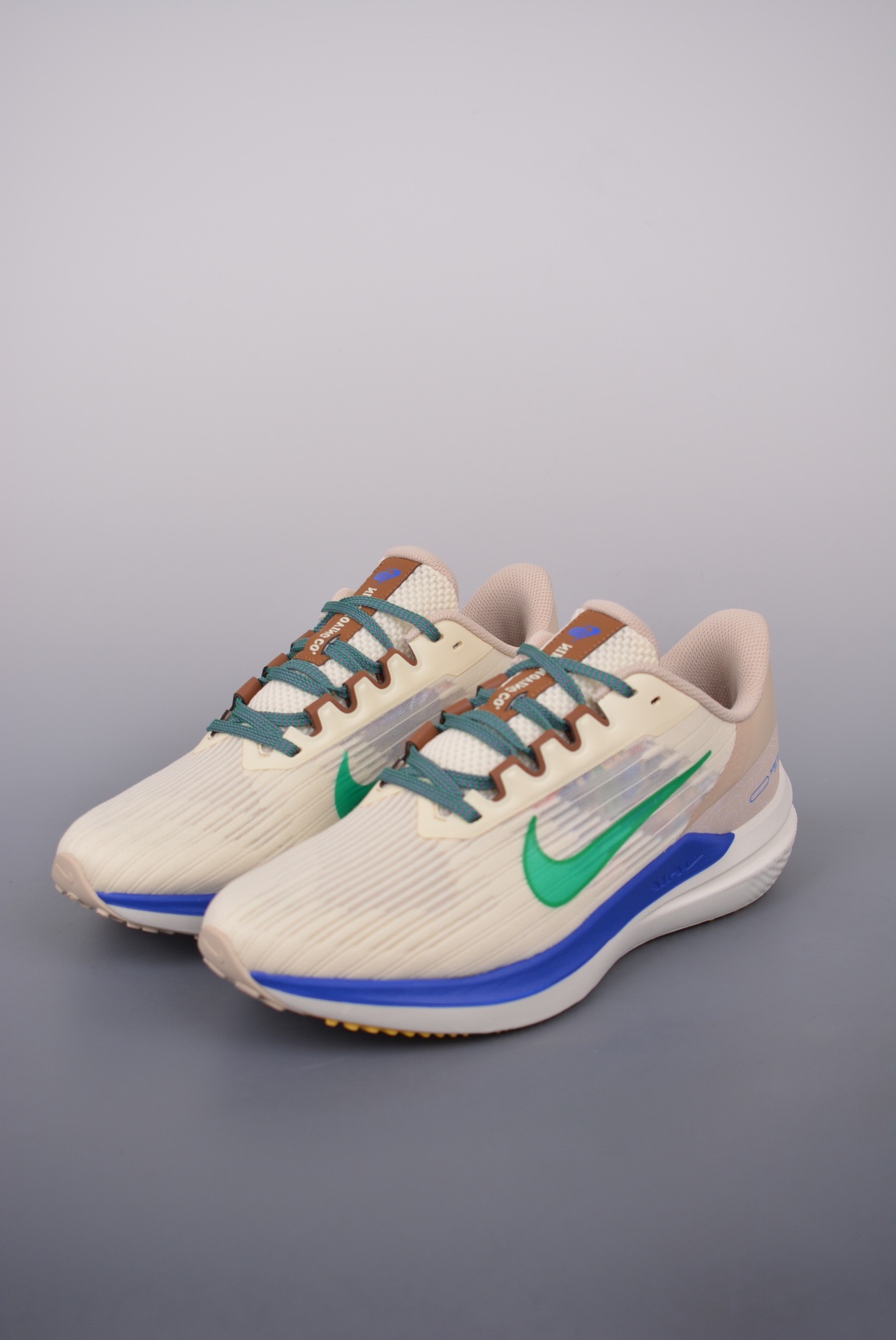 Nike Air Winflo 9 PRM [DV8997-100] Men Running Shoes - Image 9